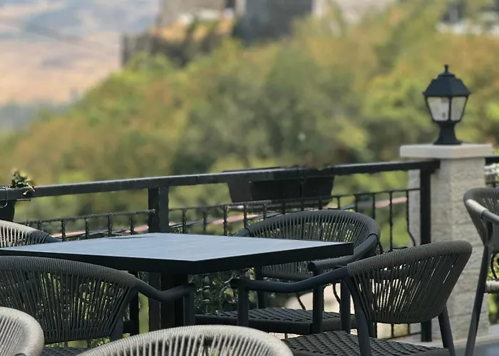 Castle Hotel