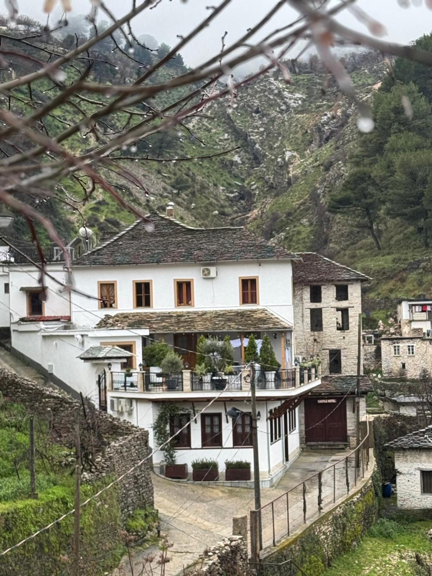 Castle Hotel